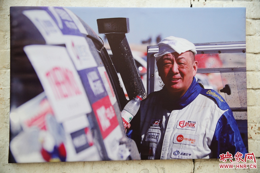 賽車的世界、更是男人的世界。圖為部分參展攝影作品。