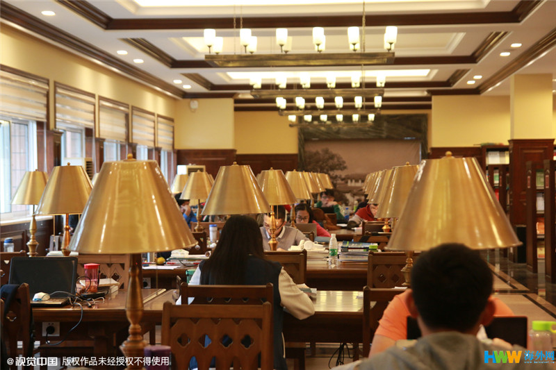 重慶大學改造翻新的“民國風圖書館”走紅網(wǎng)絡，引得無數(shù)網(wǎng)友點贊