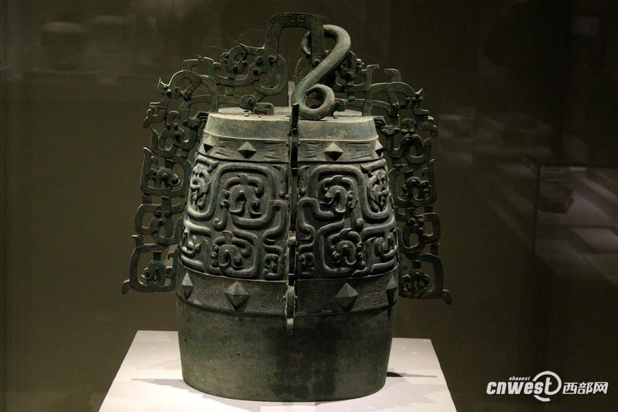 天水出土的青銅重器秦子镈。