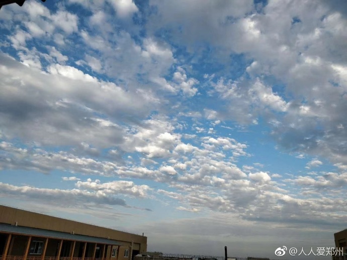 又被鄭州的藍天刷屏！隨便一拍就是手機壁紙