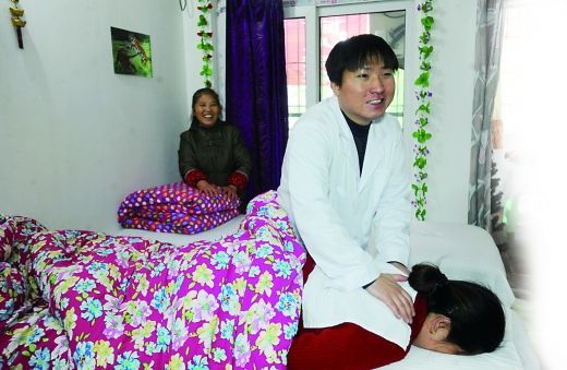 從失明絕望到振作開店，盲小伙陳冬經(jīng)歷重生