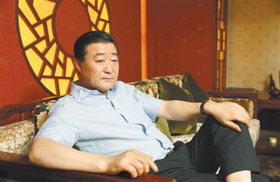 5月26日，張新明在北京接受新京報記者專訪時表示，在與華潤的合資公司中，他被“邊緣化”了，公司出現了