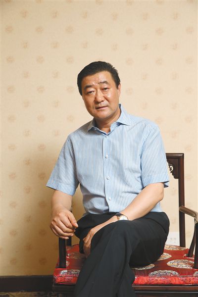 　張新明金業(yè)集團董事長。2002年進入焦炭領域。2010年，張新明將金業(yè)煤焦化集團部分資產以79億賣