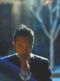 網(wǎng)傳李玉剛“出家”的照片。
