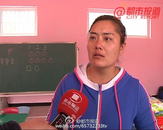 當(dāng)事老師接受采訪時(shí)表示很委屈。