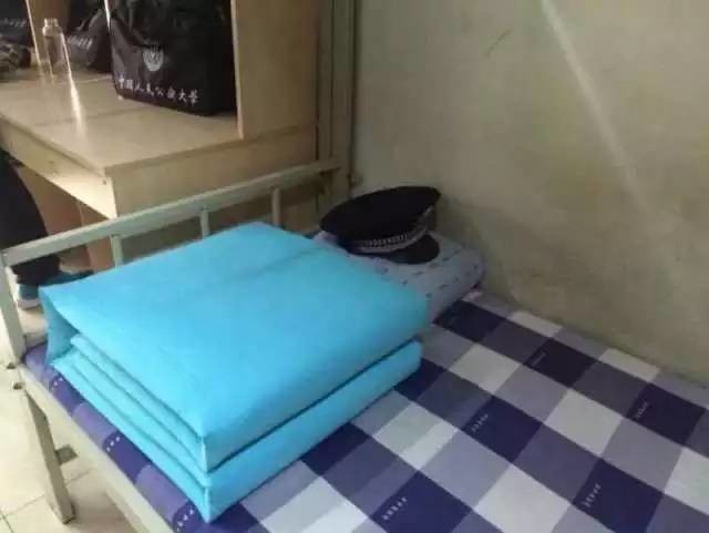 這個(gè)學(xué)校的男生宿舍火了！女同學(xué)都喊著要嫁