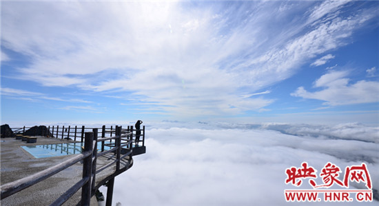 這個(gè)夏天,21℃老君山精彩不斷、主題活動(dòng)驚爆眼球、更有百萬大獎(jiǎng)等你拿!
