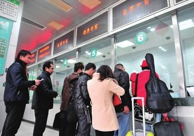 3日起火車開車前15天退票不收退票費(圖片來源網(wǎng)絡) 3日起火車開車前15天退票不收退票費(圖片來源網(wǎng)絡)