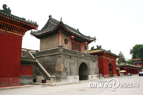 三位印度高僧曾于開元年間在大興善寺譯經(jīng)宏法,其中善無畏更是被唐玄宗尊為國師。