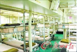 航母上的水兵宿舍。（資料圖片）