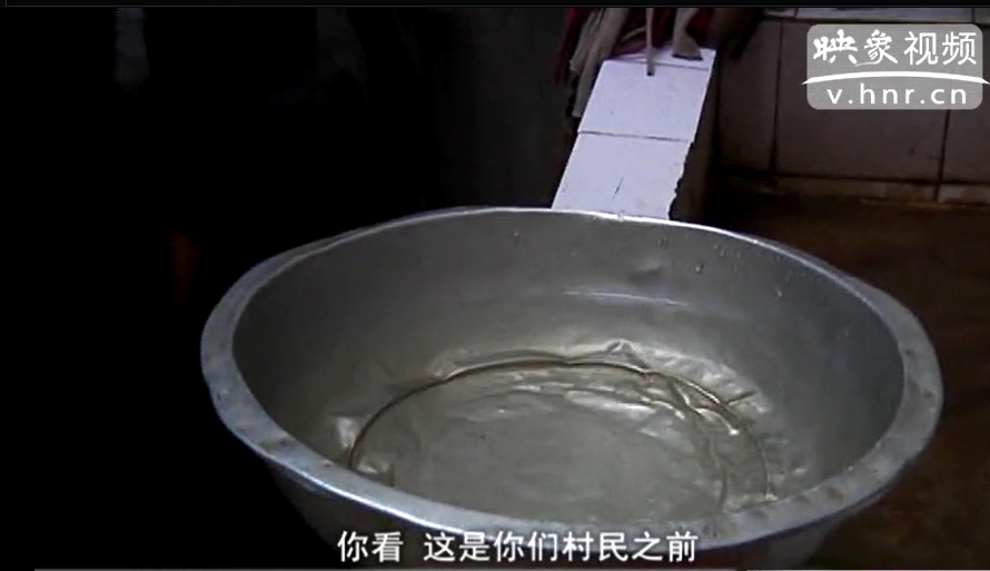 帶“豬糞味”的自來(lái)水還要喝多久？