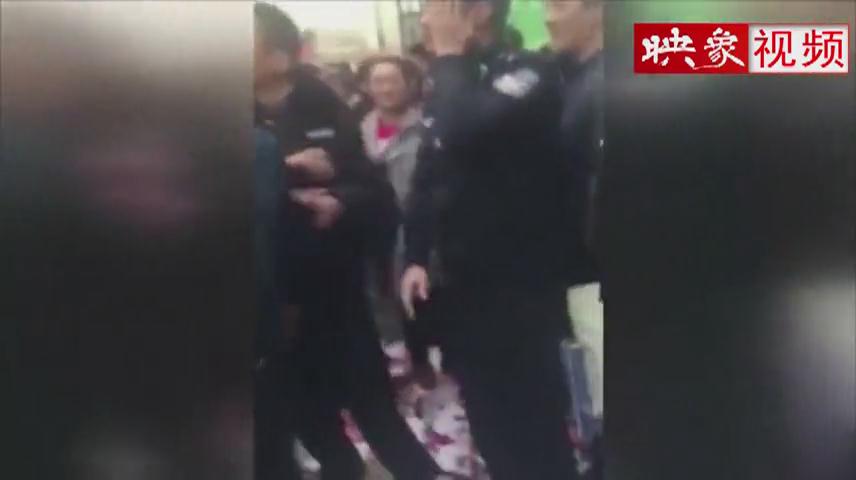 暈！城管被打警方出警被圍攻